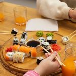 Заказ роллов на дом: расслабьтесь и наслаждайтесь японской кухней